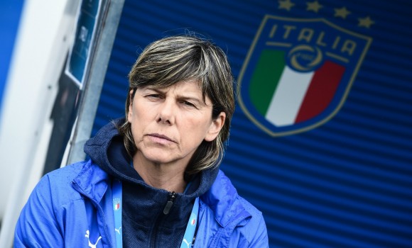 Milena Bertolini: scopri chi è l'allenatrice della Nazionale di Calcio Femminile